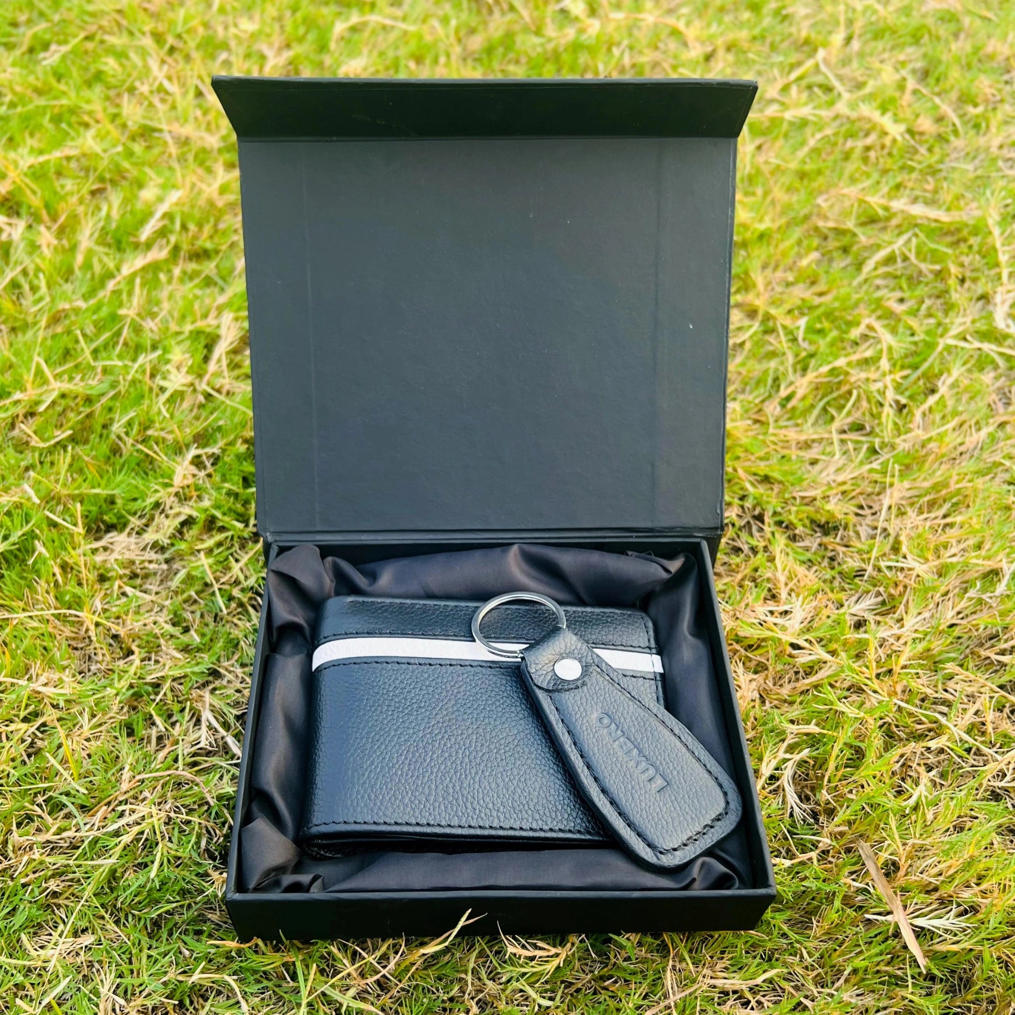Premium Leather Gift Set for Men | Wallet, Card Holder & Keychain
